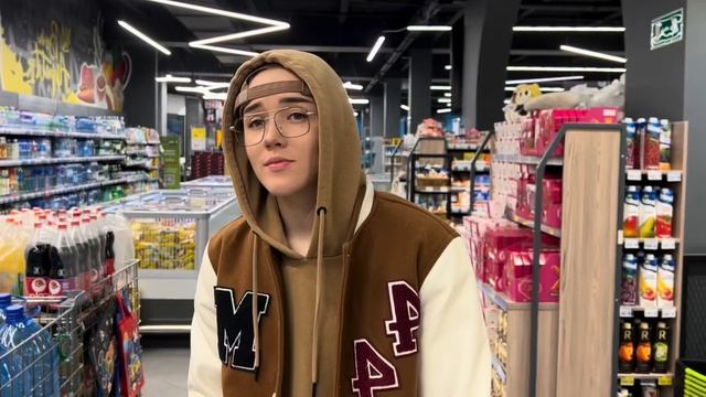 ГЕРОИ СЕРИАЛА «ПОДСЕЛ» ГОТОВЯТ ФРУКТЫ В СТЕКЛЕ смотреть онлайн