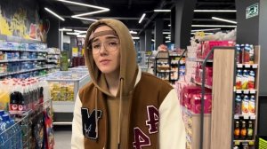 ГЕРОИ СЕРИАЛА «ПОДСЕЛ» ГОТОВЯТ ФРУКТЫ В СТЕКЛЕ