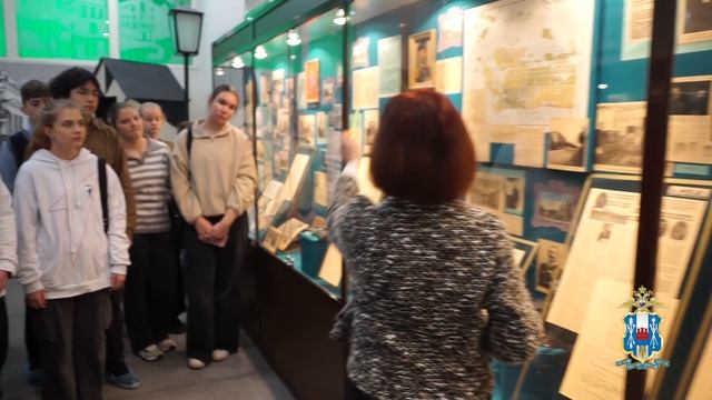 В рамках акции МВД России «Студенческий десант» полицейские и Общественники провели экскурсию смотреть онлайн