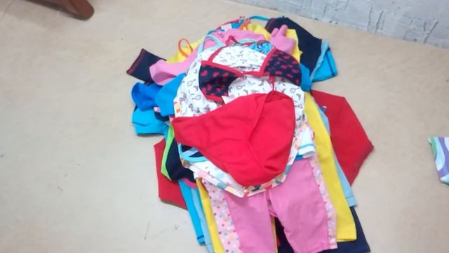 Новое поступление!!!! Мешок № 474. Детские купальники. Крем. Арт 3049. Вес 5,9кг смотреть онлайн