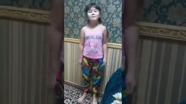 Сабиша песни на новый год в 3 языках))) смотреть онлайн