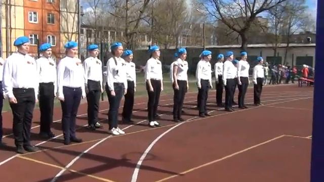 смотр строя и песни 2015 - 6"Б" класс смотреть онлайн