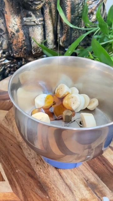 HEALTHY OATMEAL SMOOTHIE ! TURN ON CAPTIONS ! { follow us - INSTA & FB : KIYA_CRAFTED } смотреть онлайн