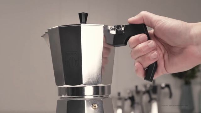 Italian coffee machine Cumbia Mokclassic 300, 600, 900, 1200 Shiny смотреть онлайн