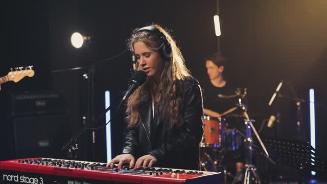 VIDEOGAMES #3 KIRA KABIROVA - TROUBLE (JOSE JAMES COVER)