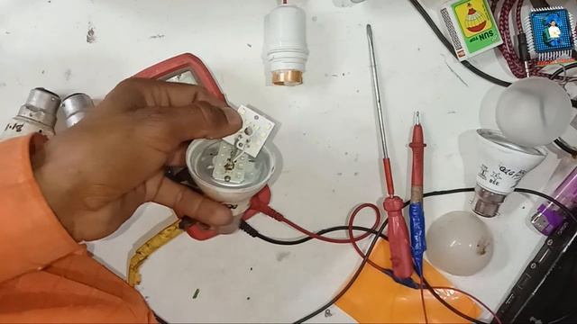 9w, 12w, led bulb repair/New mini led lights/fix led bulb repair just in 1minutes(circuiteffects) смотреть онлайн