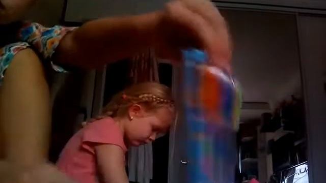 Что нам подарили на Новый год? Передавайте мне приветики и пишите вопросы для вопрос-ответа! смотреть онлайн