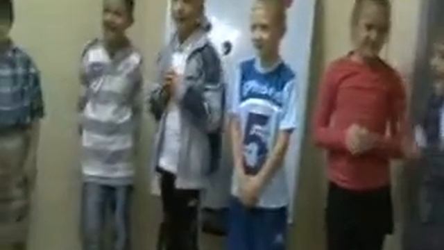 Английский клуб 2013г 2 класс Песенка What's This смотреть онлайн