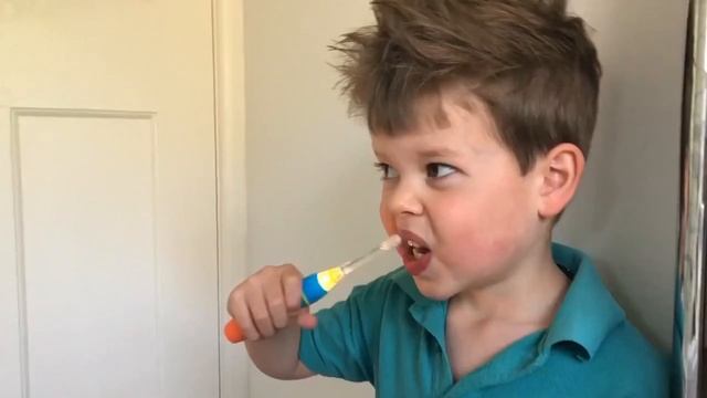 Brush-Baby szczoteczka elektryczna, soniczna dla dzieci - opinia Benji смотреть онлайн