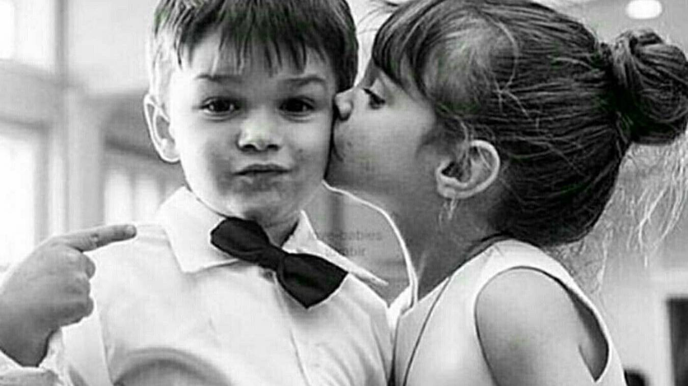 Не умирай любовь (ВИА"Поющие гитары" смотреть онлайн