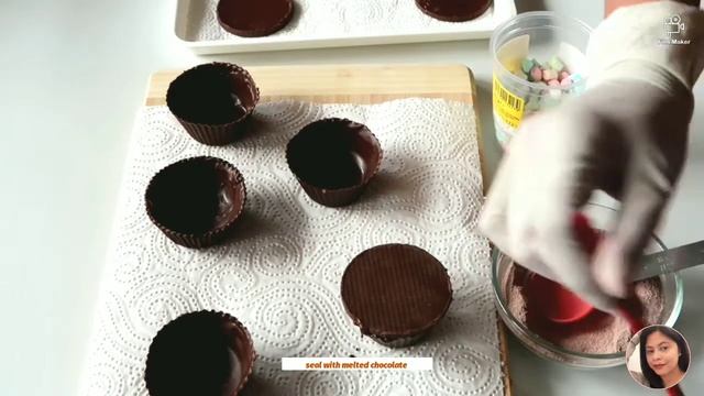 TRENDING Hot Chocolate Bombs using Silicone Muffin Form | Last Minute Christmas Gift Idea смотреть онлайн
