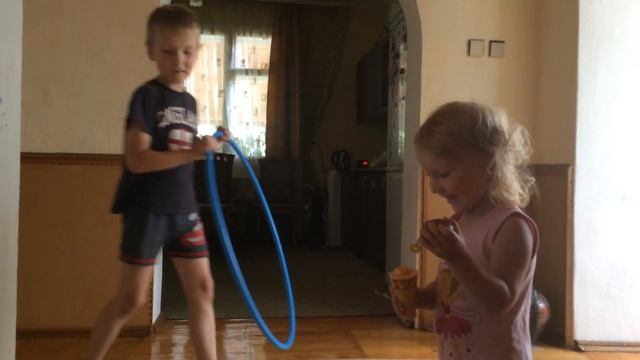 ВЕСЕЛЫЕ ИГРЫ ДЕТЕЙ