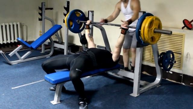 640 kg easy total @ 95 kg b/w, 19 y.o. (first try) смотреть онлайн