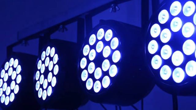 LPC006 BIG DIPPER 18X10W смотреть онлайн