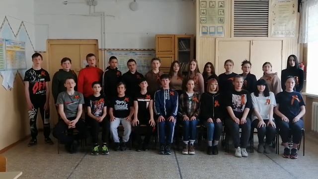 Участие обучающихся 8 б класса нашей школы в районной музыкальной интернет - эстафете "Песни Победы смотреть онлайн