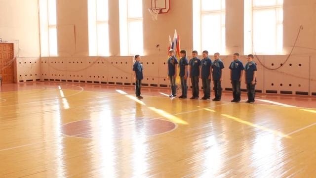 Смотр строя и песни. Начальные классы (II часть) смотреть онлайн