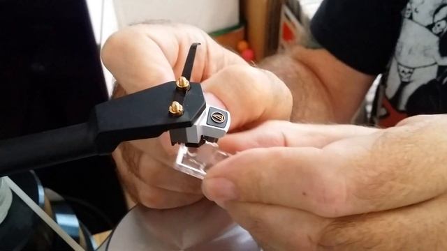 Audio Technica Art-1000 stylus guard смотреть онлайн