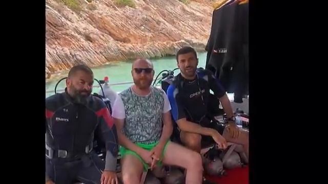 Энгин Акюрек объявил, что они очень счастливы!!!