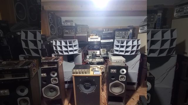 ALTEC LANSING A 7 DE ALTA EFICIENCIA 102 DB ! CON MINI HI FI AUDIOFILO AIWA SERIES 50 !! смотреть онлайн