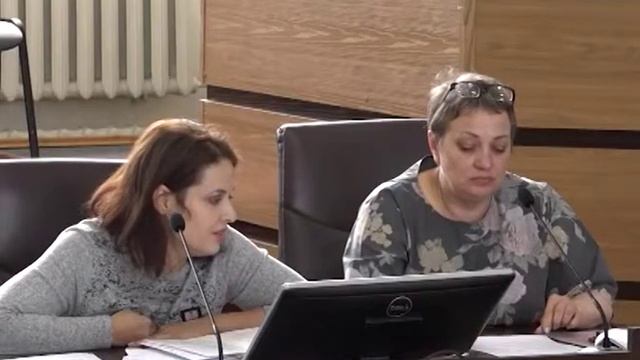 Занятость детей и подростков в летний период обсудили в администрации Братска смотреть онлайн