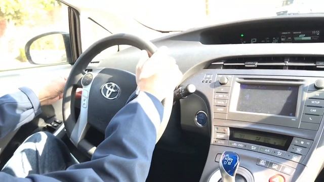 Intersection Rules in Driving - How to Make Left and Right Turns at Intersections смотреть онлайн