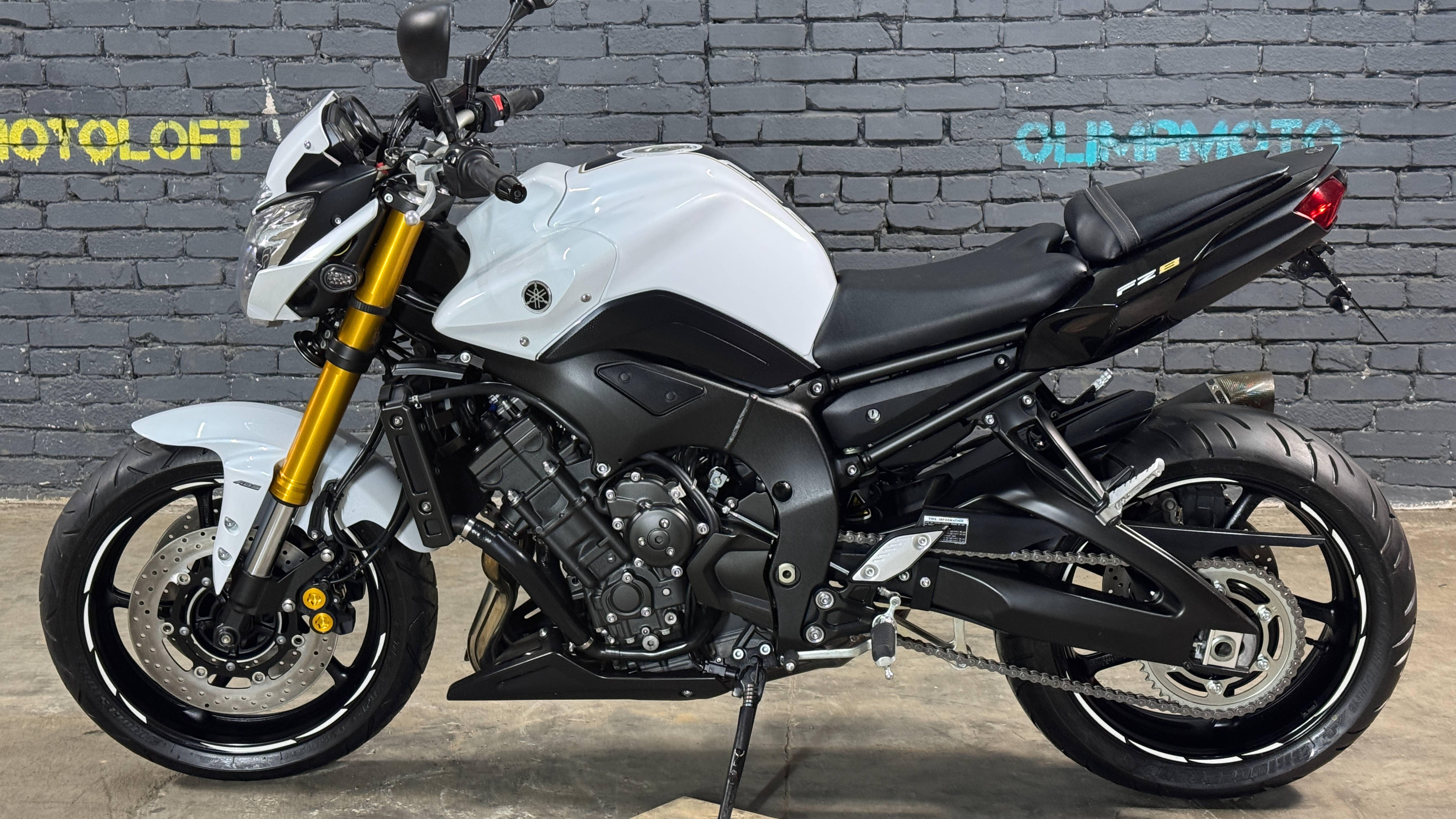 Yamaha FZ8 смотреть онлайн