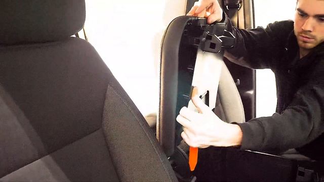 Wireless Phone Charger Install (2021-2023 Chevy Tahoe Suburban & GMC Yukon) - Non-Sliding Console смотреть онлайн