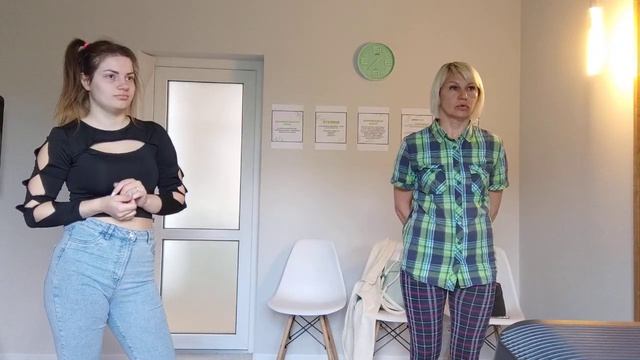 Первое непробное занятие в школе вокала Lili Voice 11.05.2023. Распевки. смотреть онлайн
