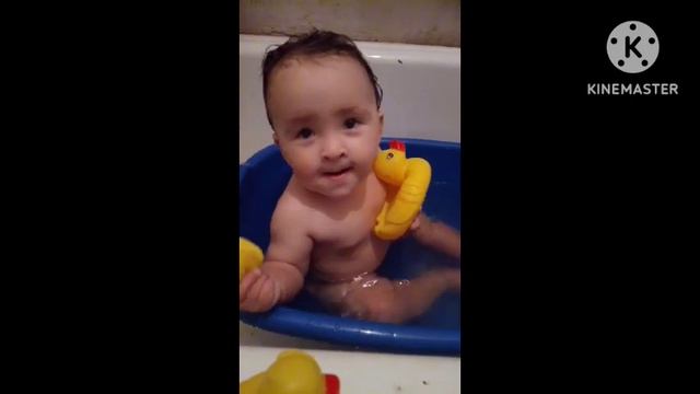 Нашей Помощнице Исполнилось 4 ГОДА!Не много из СЕМЕЙНОГО ВИДЕО АРХИВА. смотреть онлайн