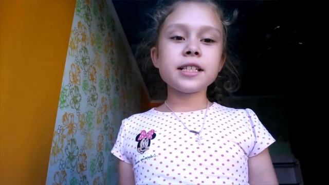 Первое видео моего канала/немножко обо мне;) смотреть онлайн