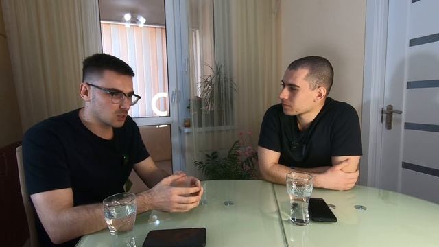 Как стать айтишником? Путь от студента в программисты и как начать инвестировать смотреть онлайн