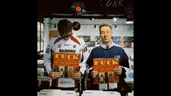 KIIANU,AEZAKMI,Rasulov Muzik (ft.Оскар) - Между мной и тобой (KalashnikoFF Remix)