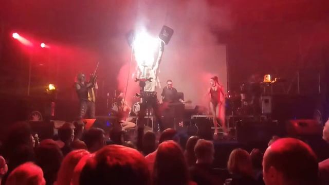 Ричи Колючий / Крутейший отжиг в клубе BINGO / Fire шоу (Live) смотреть онлайн