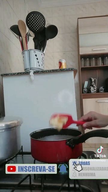 molho Branco com pimentão. Calabresa e muito bacon Acompanhamento frango assado ao molho de bacon. смотреть онлайн