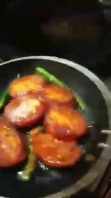 grilled tomato garlic chutney | spicy roasted tomato chutney by sheen смотреть онлайн