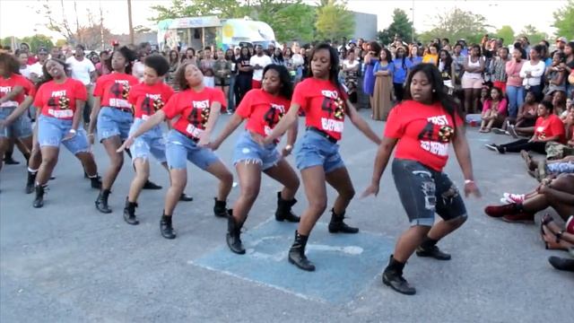 Iota Tau Chapter of Delta Sigma Theta Sorority, Inc. Stroll Off 2014 смотреть онлайн