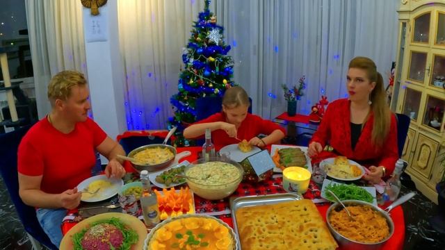 🇮🇹 ПРАЗДНУЕМ ПРАЗДНИК 🧑🎄 НАДЕЕМСЯ НА ЛУЧШЕЕ В 2024 🎄 смотреть онлайн