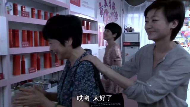 【FULL】丈夫出轨母亲被气住院，小三上门被丈夫一家嫌弃，小三气的转身离开！🧲#chinesedrama #愛情 #中國電視劇 #灰姑娘 смотреть онлайн