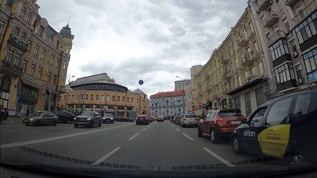 Практика вождения в центре Киева смотреть онлайн