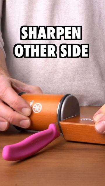 Turn any paring knife into a cutting champion with the Tumbler Rolling Sharpener смотреть онлайн
