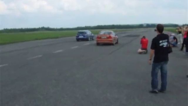 Passat R36 Variant vs Vectra i500 LET смотреть онлайн
