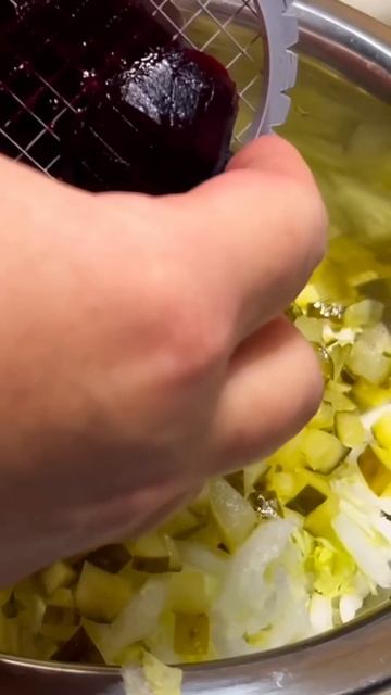 Салат из ПЕКИНСКОЙ КАПУСТЫ И СВЕКЛЫ! Моя подружка была в шоке как это вкусно и съела всё смотреть онлайн