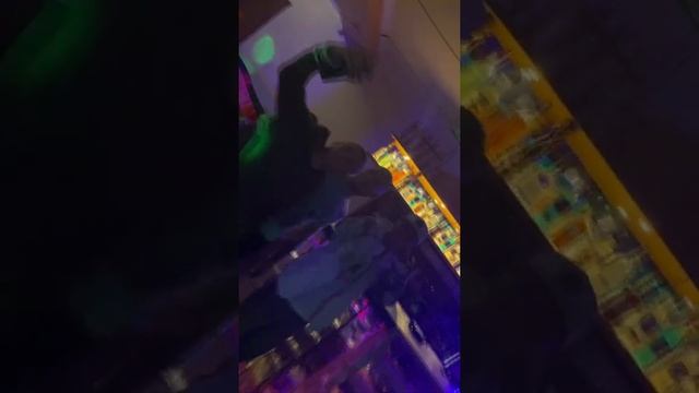 Тёма Тёмный & WOO1 & Клинч & Cheepa #postavkanizov @ LIVE in Mendeleev club смотреть онлайн