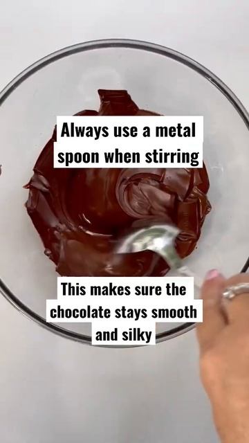 How to melt chocolate in the microwave | Australia’s Best Recipes #shorts #chocolate #microwave смотреть онлайн