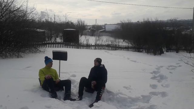 ШКОЛЬНЫЕ вопросы на логику БАТЛ Лёха Vs Сани, проигравшего обливают ледяной водой, НАКАЗАНИЕ смотреть онлайн