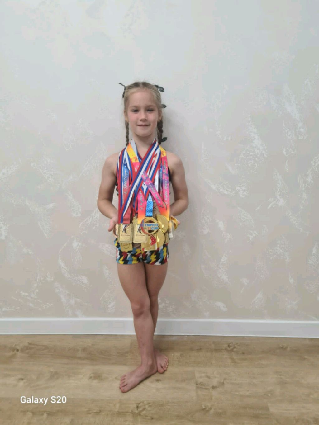 выполяню задание за подарки тг @annichampion1 смотреть онлайн