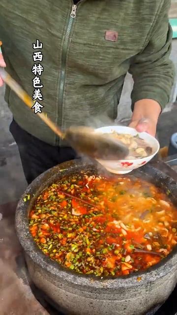 The delicious pork offal soup is so fragrant ! #food #delicious #noodles #cooking смотреть онлайн
