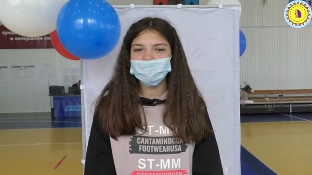 Жители Октябрьского района принимают активное участие в цифровой викторине «Моя Конституция» смотреть онлайн