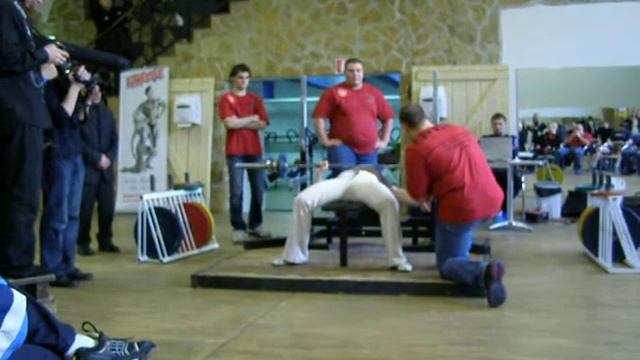 Reval-Sport CUP 2010 benchpress competition, batmannu 32.5kg, 25 reps смотреть онлайн