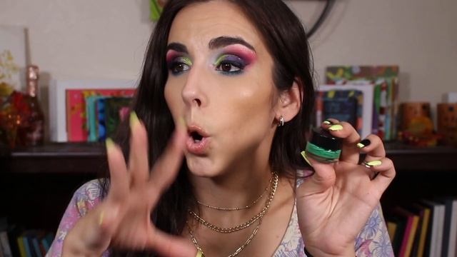 HOW DID ANYONE MAKE THESE WORK?? | Let's Talk About the Worst Makeup of 2021 смотреть онлайн